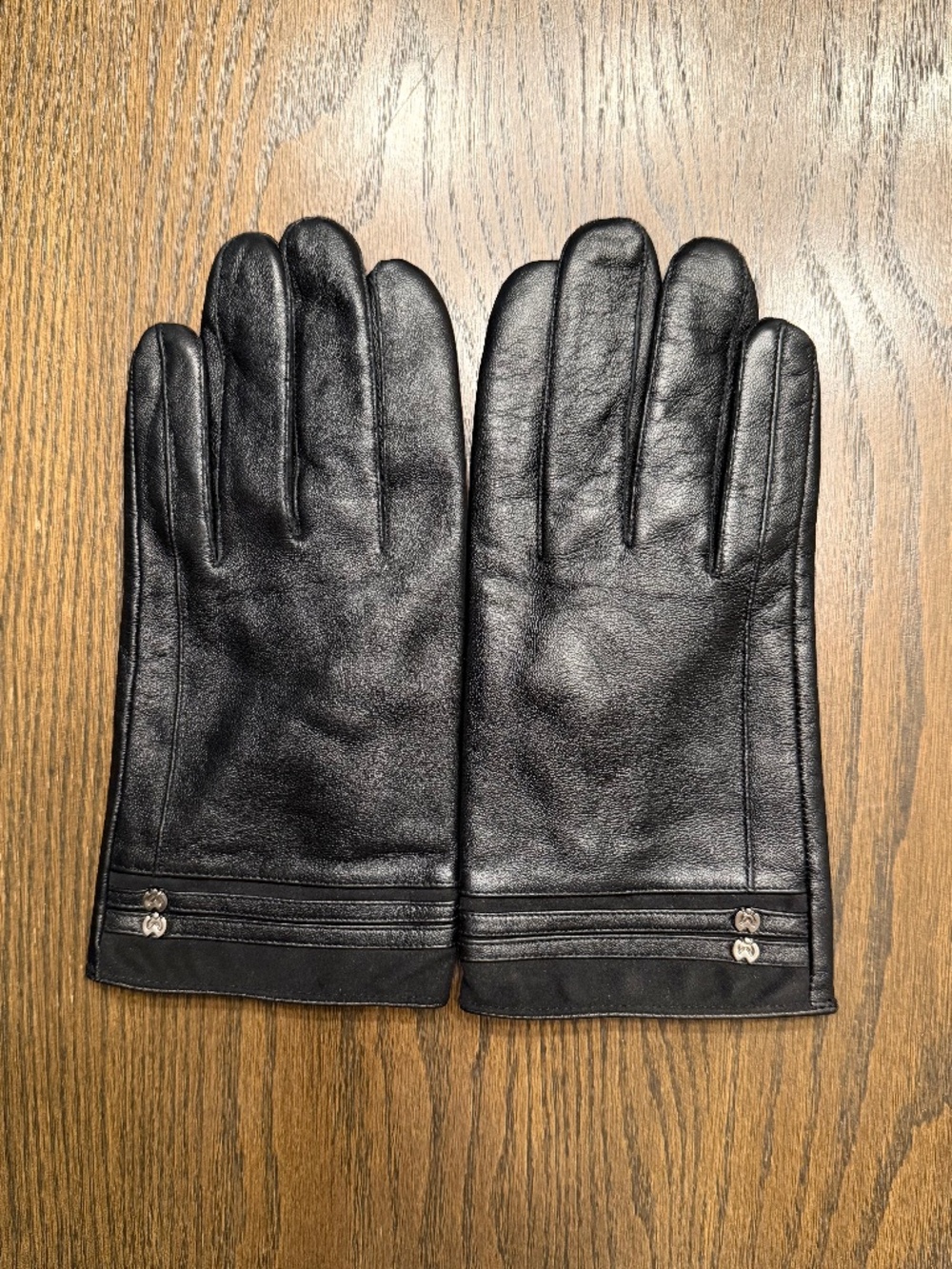NWOT Mila Schön Black Leather Gloves - Size M